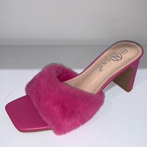 FUCHSIA FUR HEELS